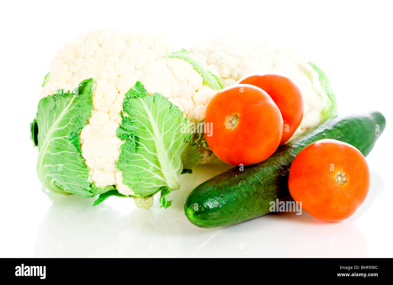 Gemüsezusammensetzung auf weißem Hintergrund Stockfoto