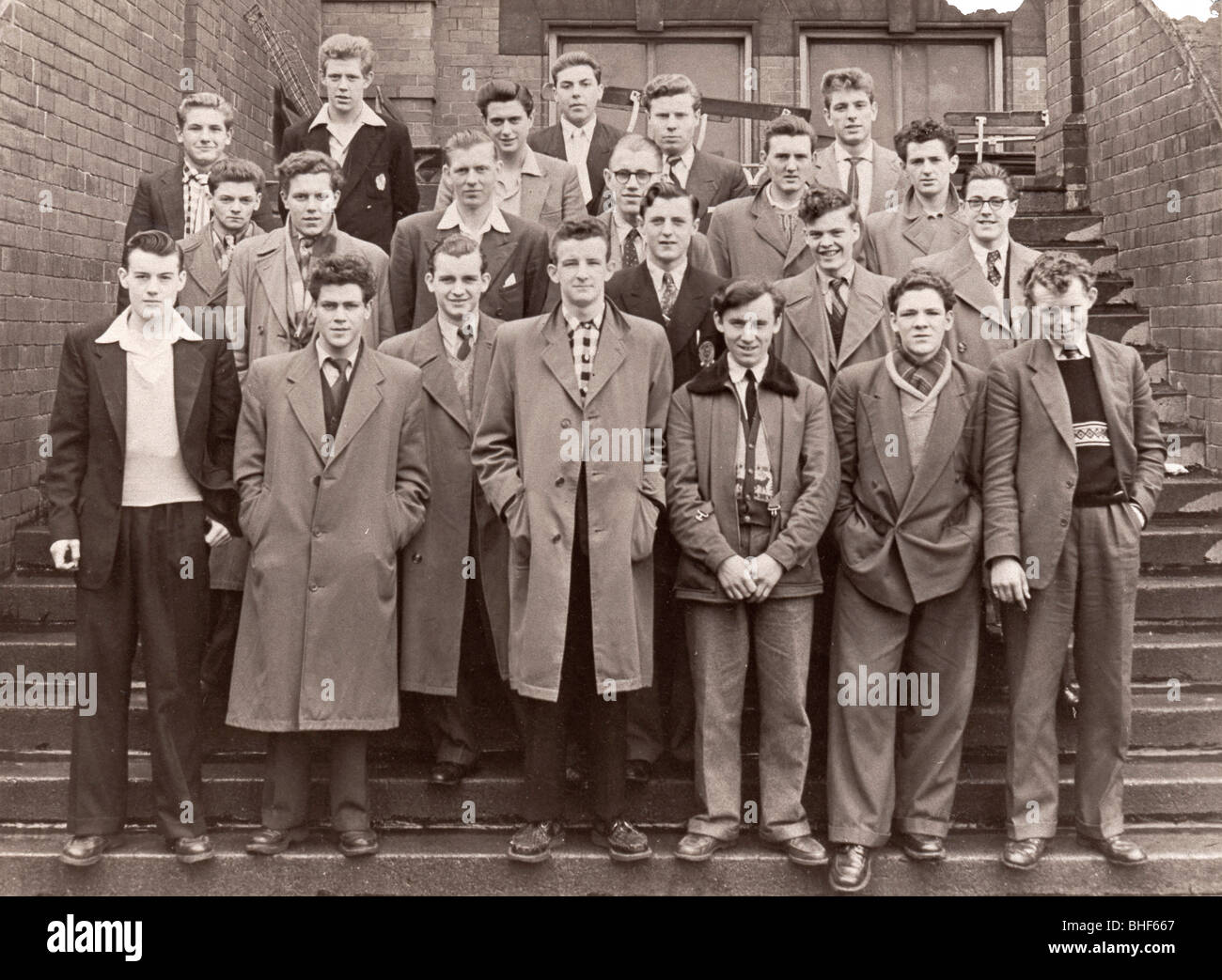 Gruppenfoto der Mitarbeiter für National Service, York, Yorkshire, 1956 gebunden. Artist: Unbekannt Stockfoto