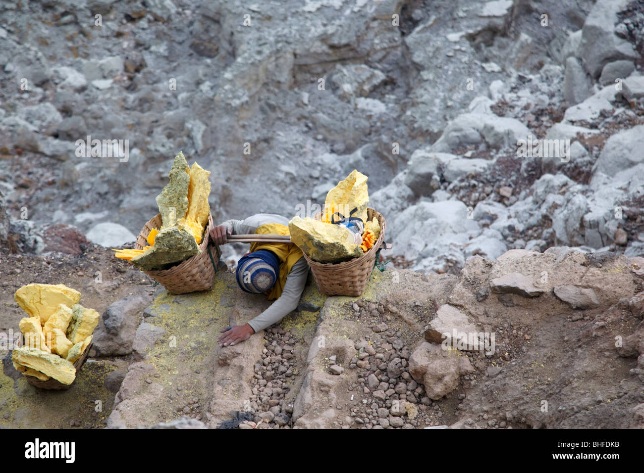 Kawah Ijen-Schwefel-See auf der Insel Java, Indonesien Stockfoto