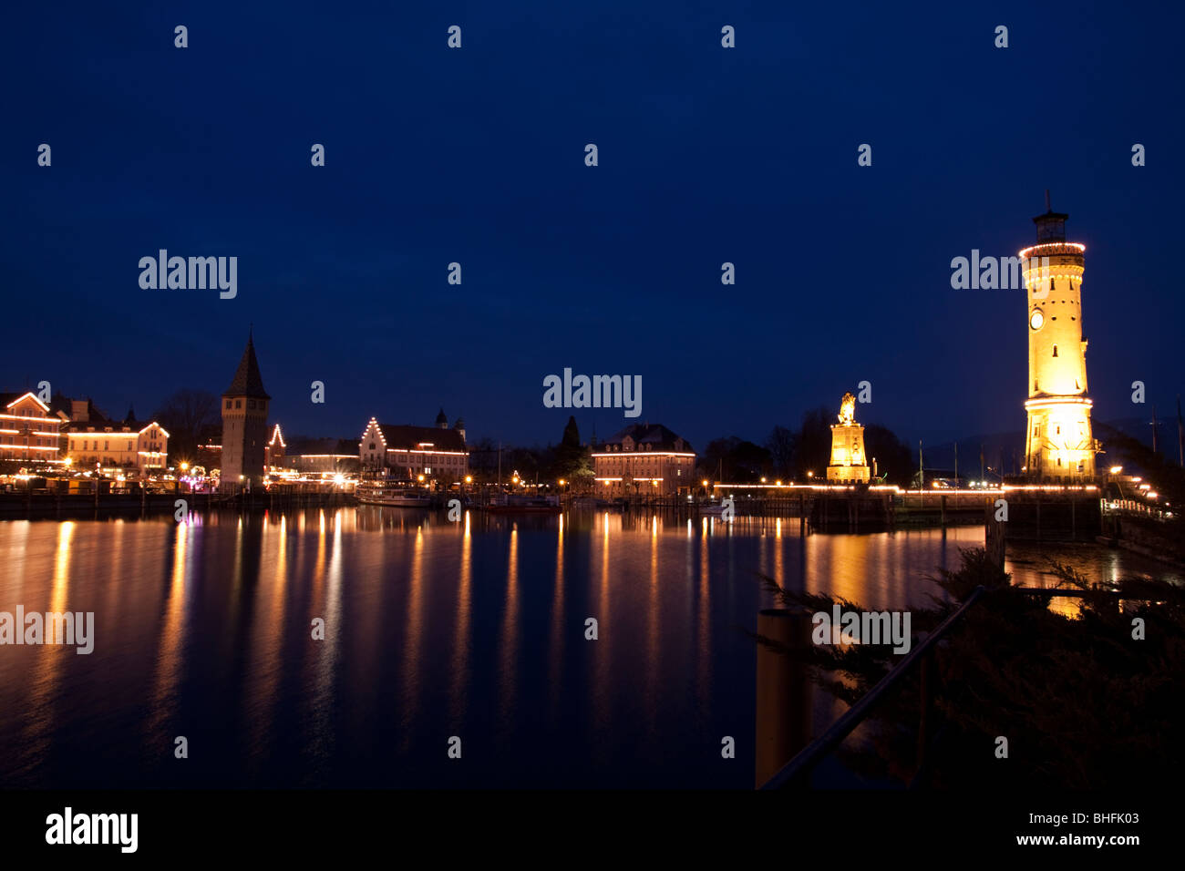 Leuchtturm am Hafen in Lindau am Bodensee (Bodensee) - Deutschland Stockfoto