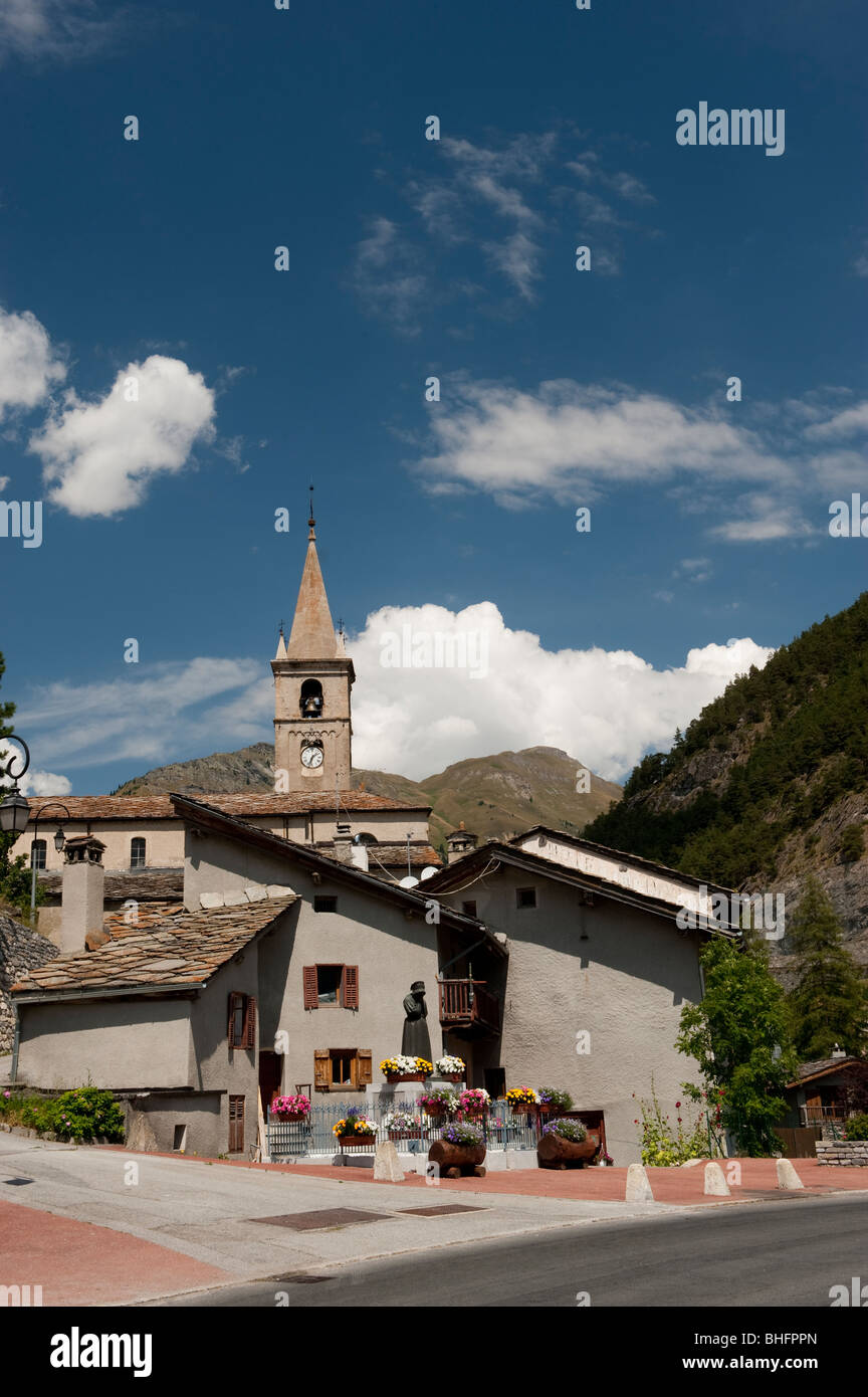 Lanslebourg mont - Cenis-Dorf in den französischen Alpen Stockfoto