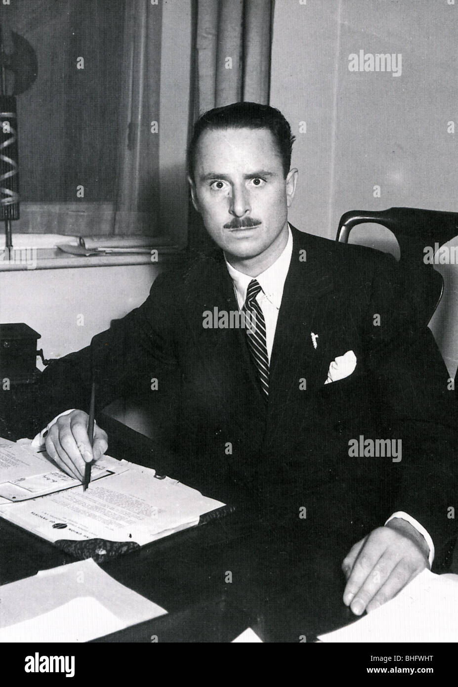 Sir Oswald Mosley Fotos Und Bildmaterial In Hoher Auflosung Alamy