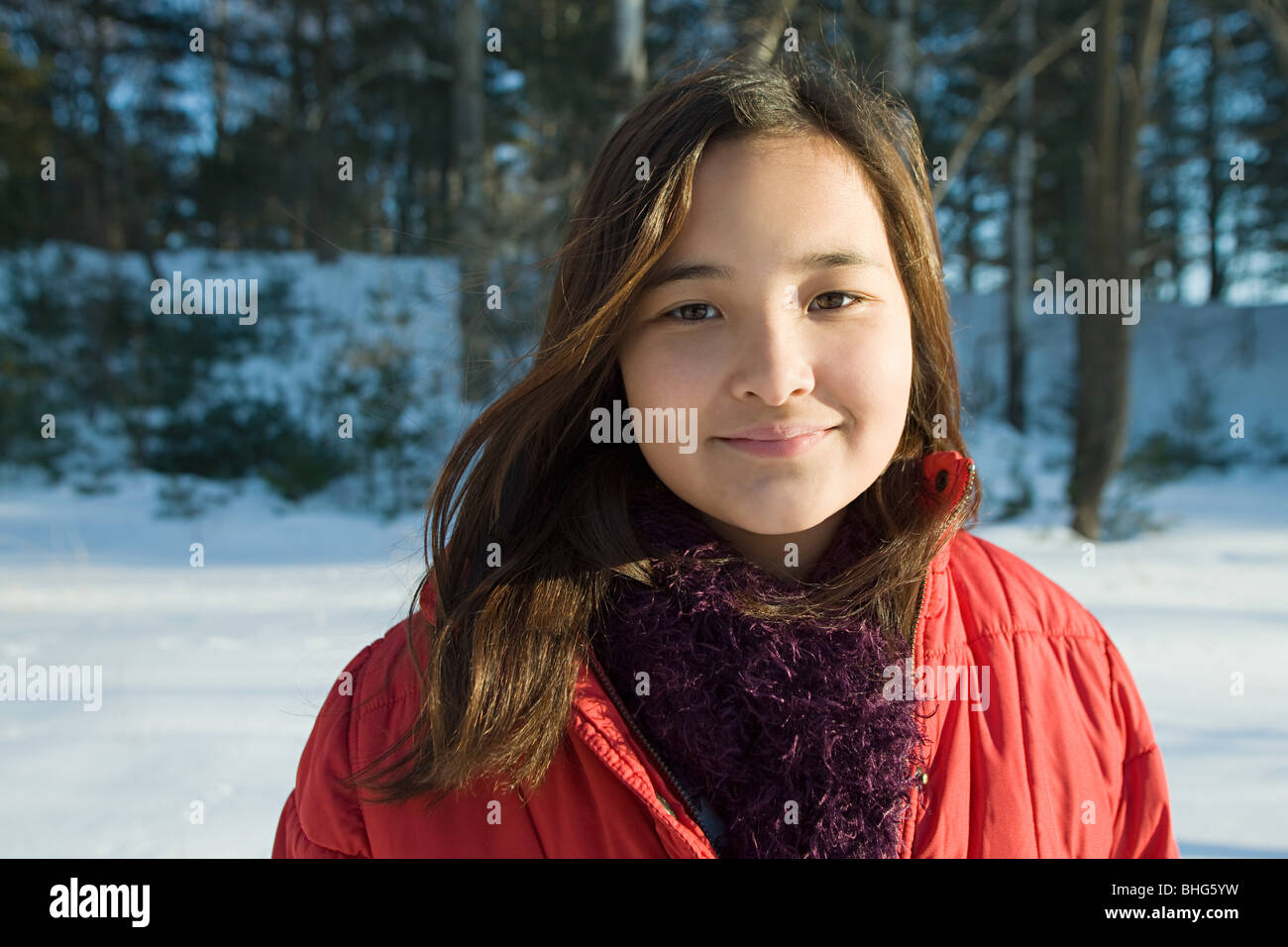 Mädchen im Freien im winter Stockfoto