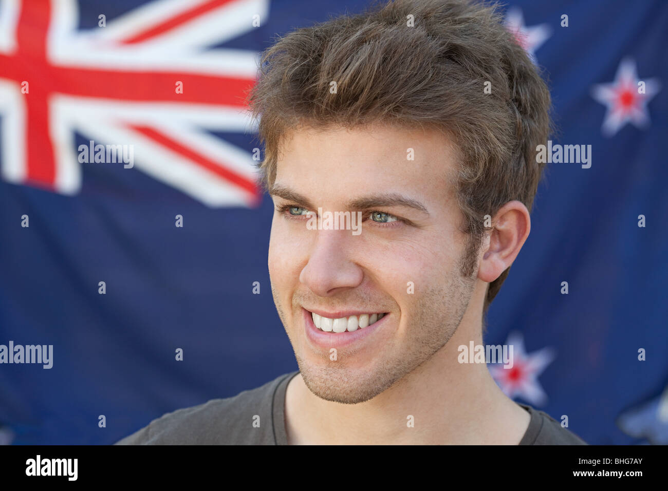Junger Mann und und Neuseeland Flagge Stockfoto