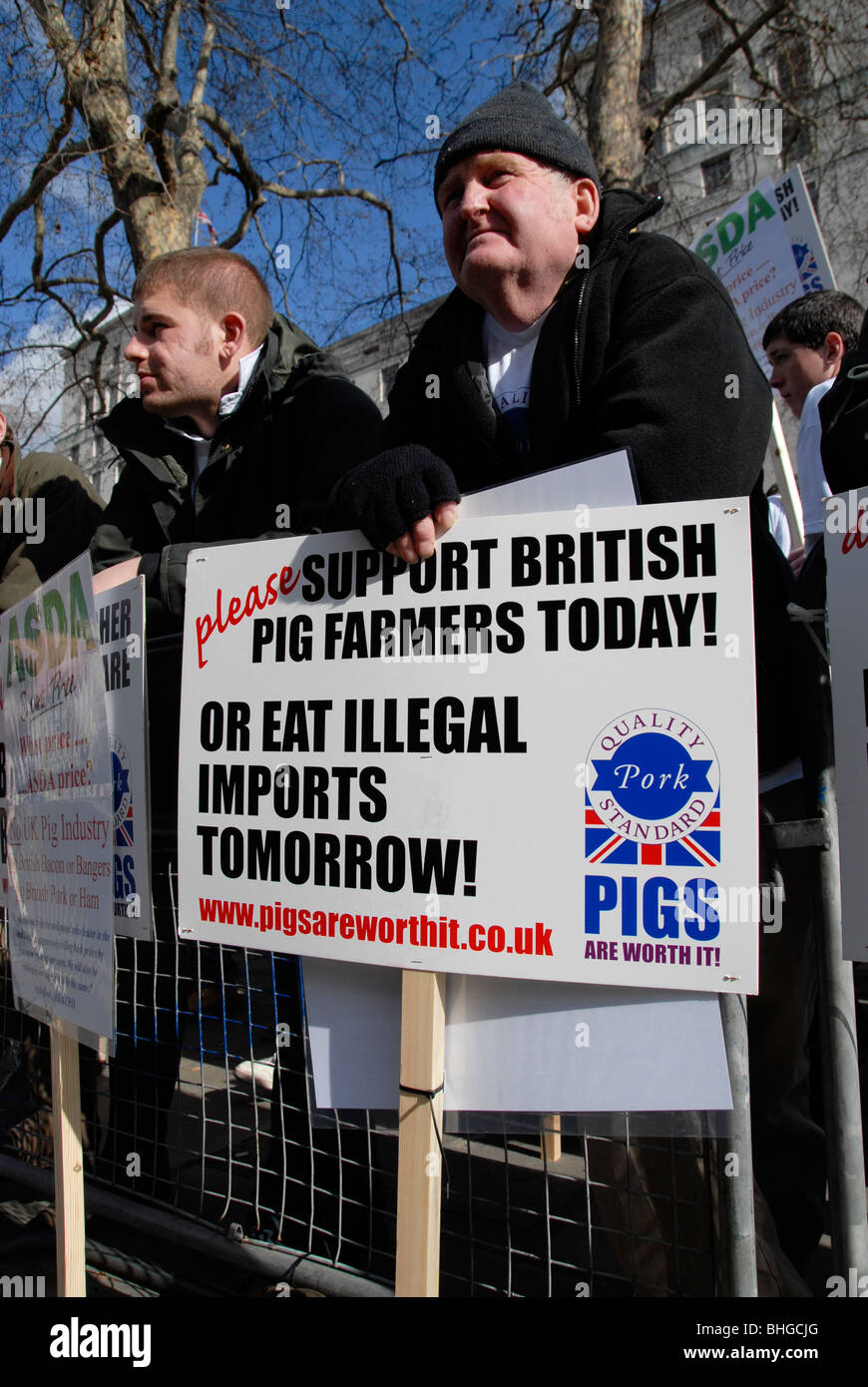 Unterstützung der britischen Schweinezüchter gegen illegale Importe zu protestieren Stockfoto