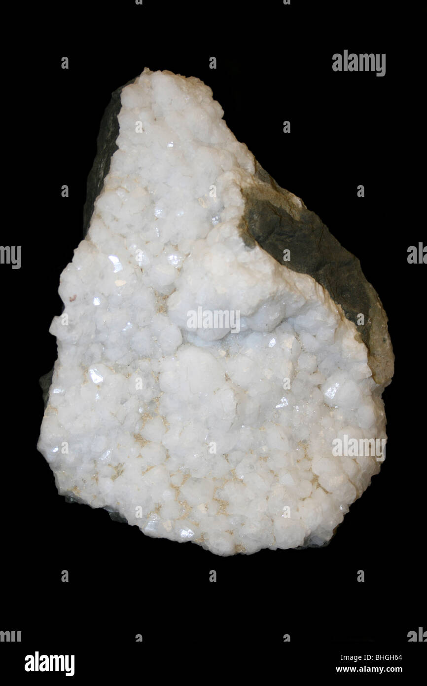 Analcime oder Analcite, ein Tectosilicate Mineral von Olsgill Bay, Skye, Schottland Stockfoto