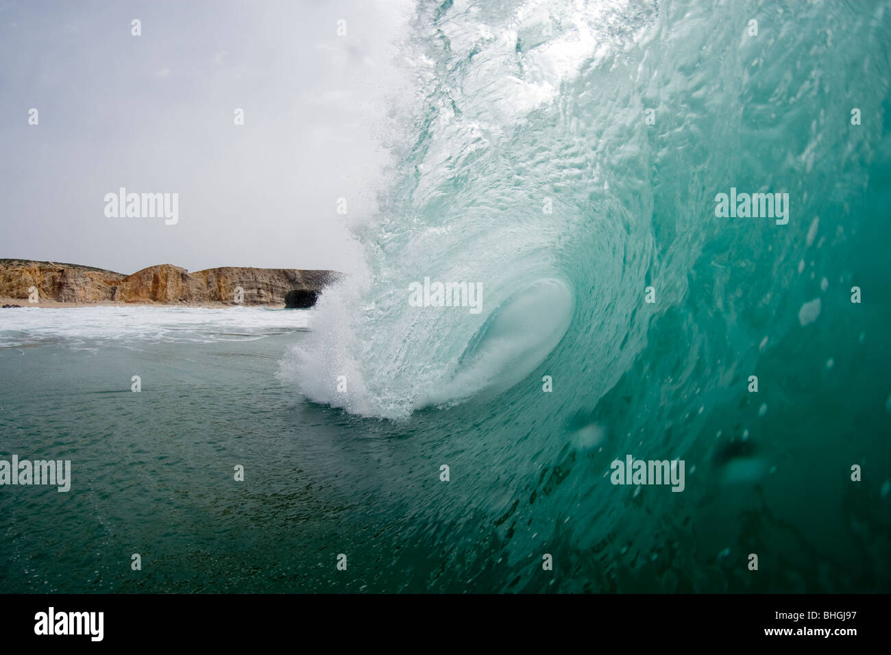 Welle in Portugal gedreht. Stockfoto