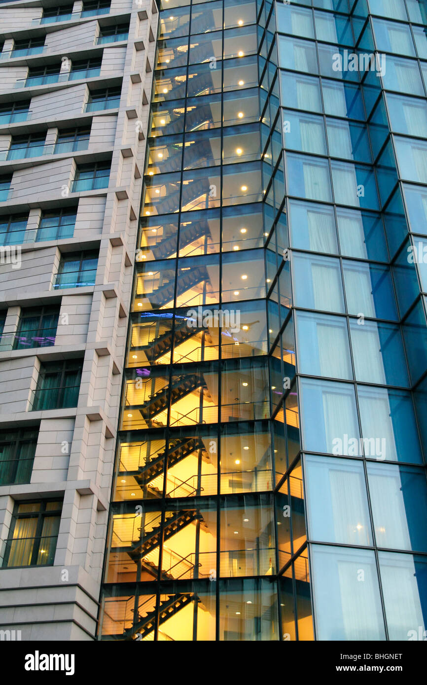 Endlose Treppe, Park Plaza County Hall Hotel in London 2 Stockfoto