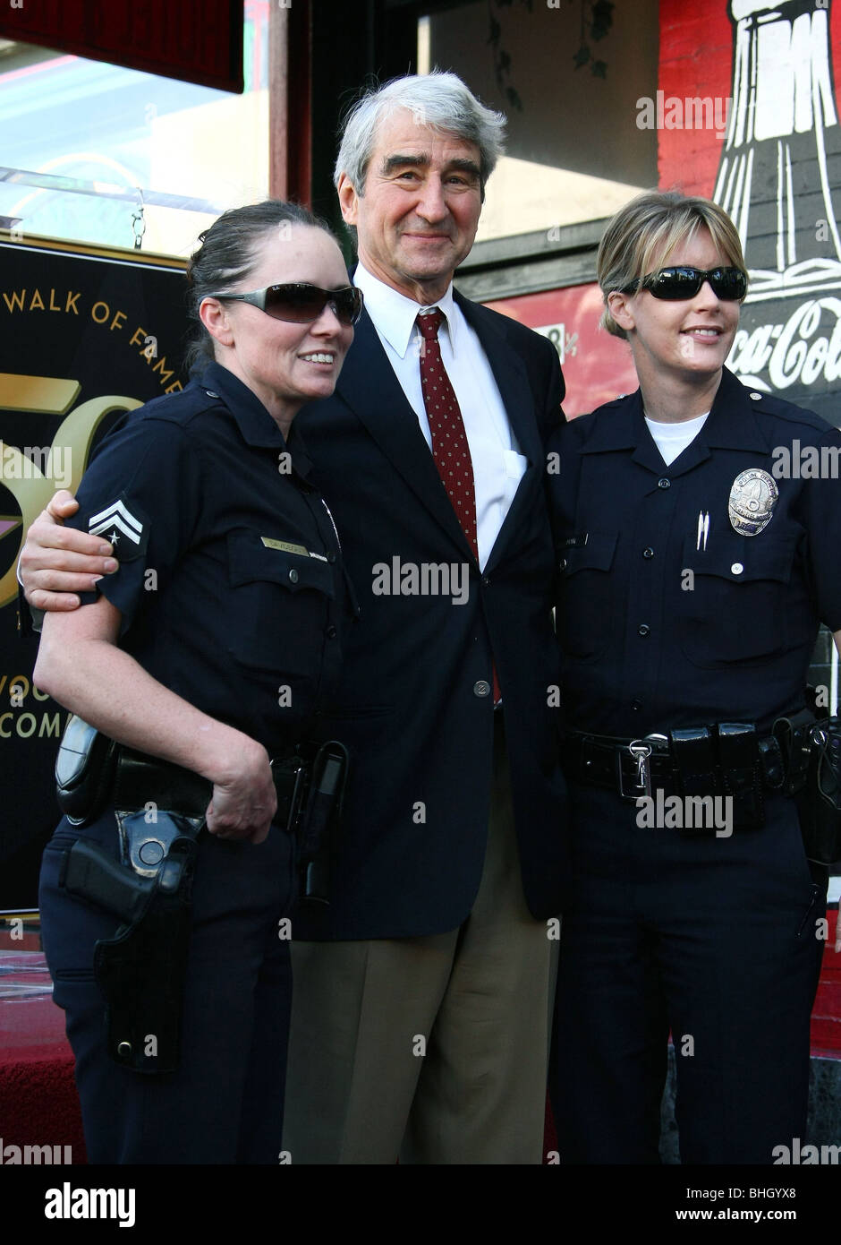 OFFIZIER DAVIDSON SAM WATERSON OFFICER NONY SAM WATERSON GEEHRT MIT EINEM STERN AUF DEM HOLLYWOOD WALK OF FAME HOLLYWOOD LOS ANGEL Stockfoto