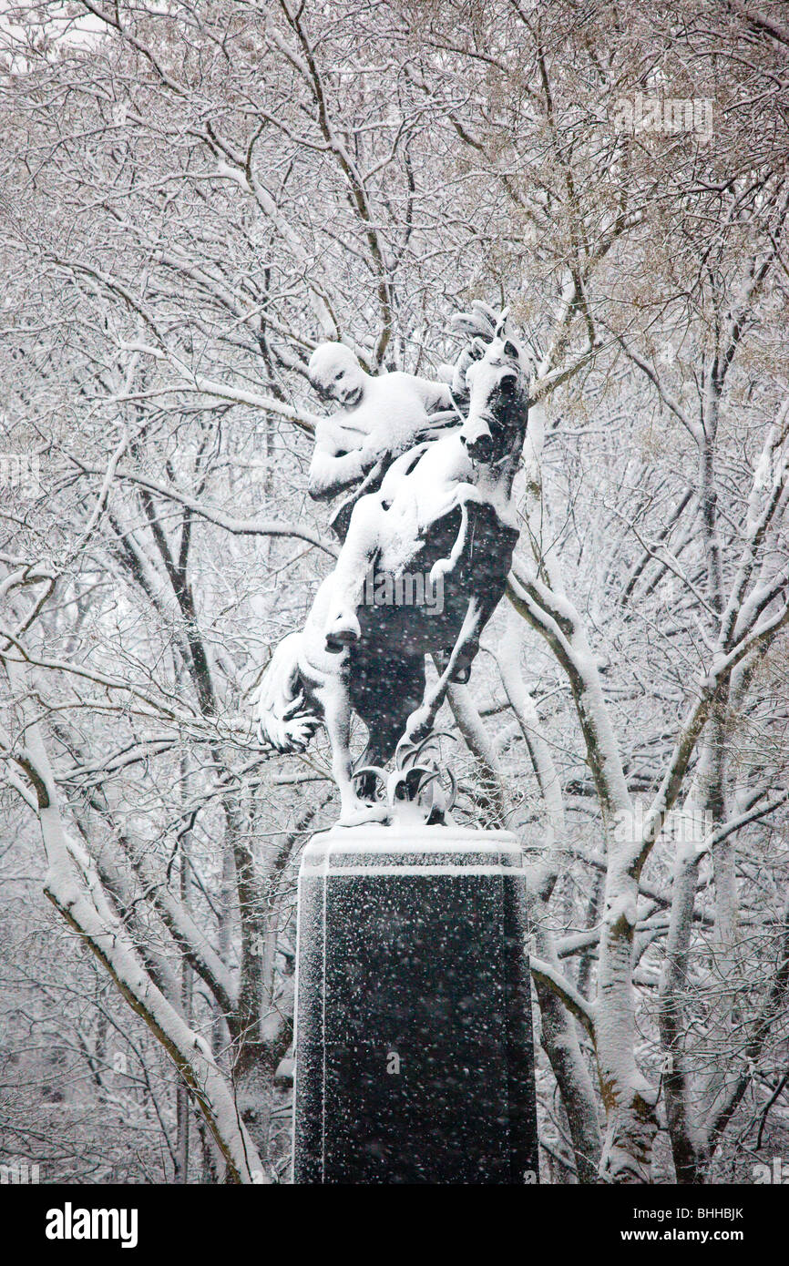 Statue von Jose Marti auf dem Pferderücken in Central Park in New York City Stockfoto