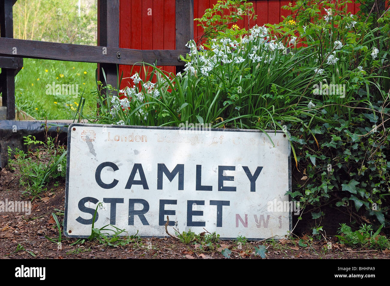 Camley Street NW1 Schild am Naturpark Camley Street Kings Cross London Borough of Camden England UK Stockfoto