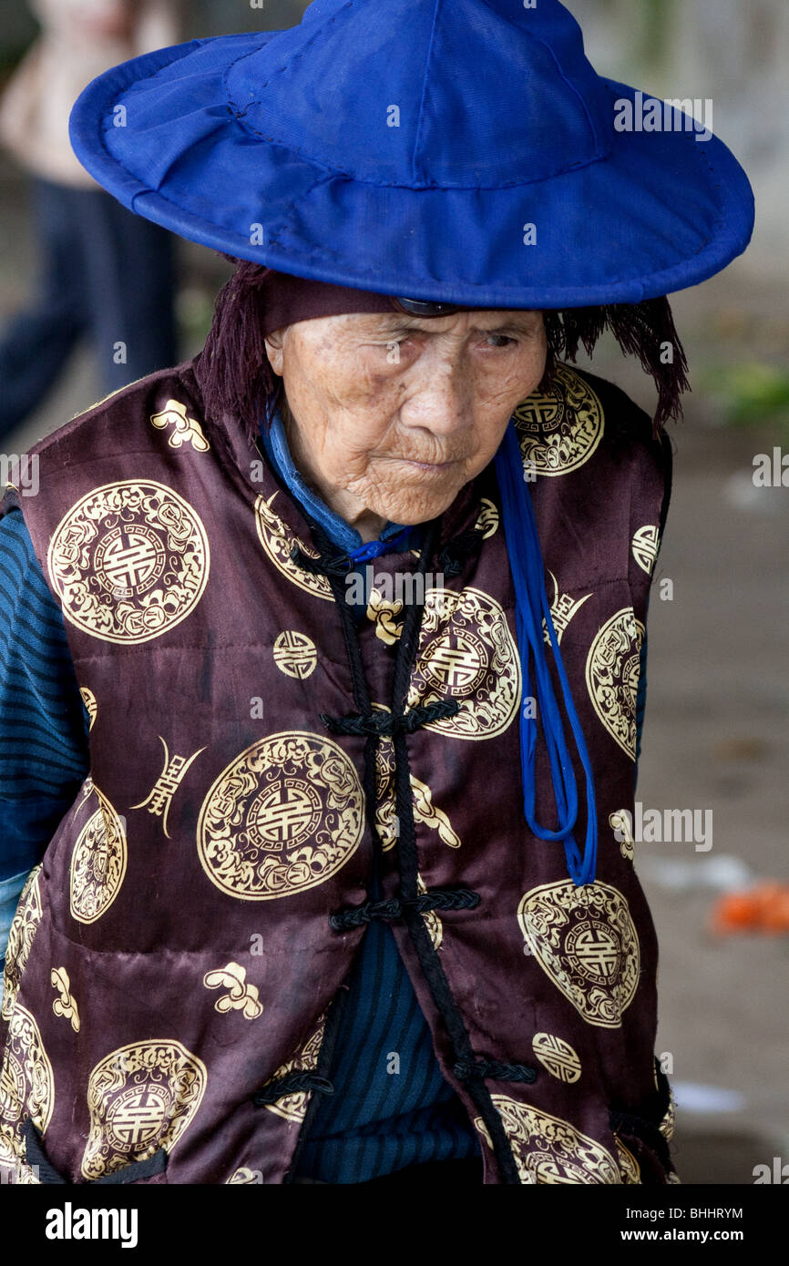 Porträt einer alternden chinesischen Frau. Stockfoto