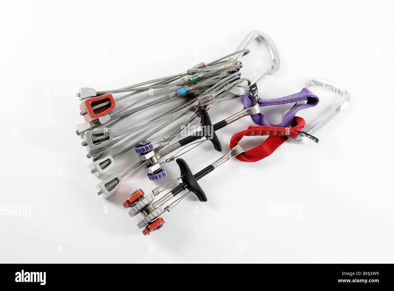 Schutz-Klettern: Muttern und Camming Geräte Stockfoto