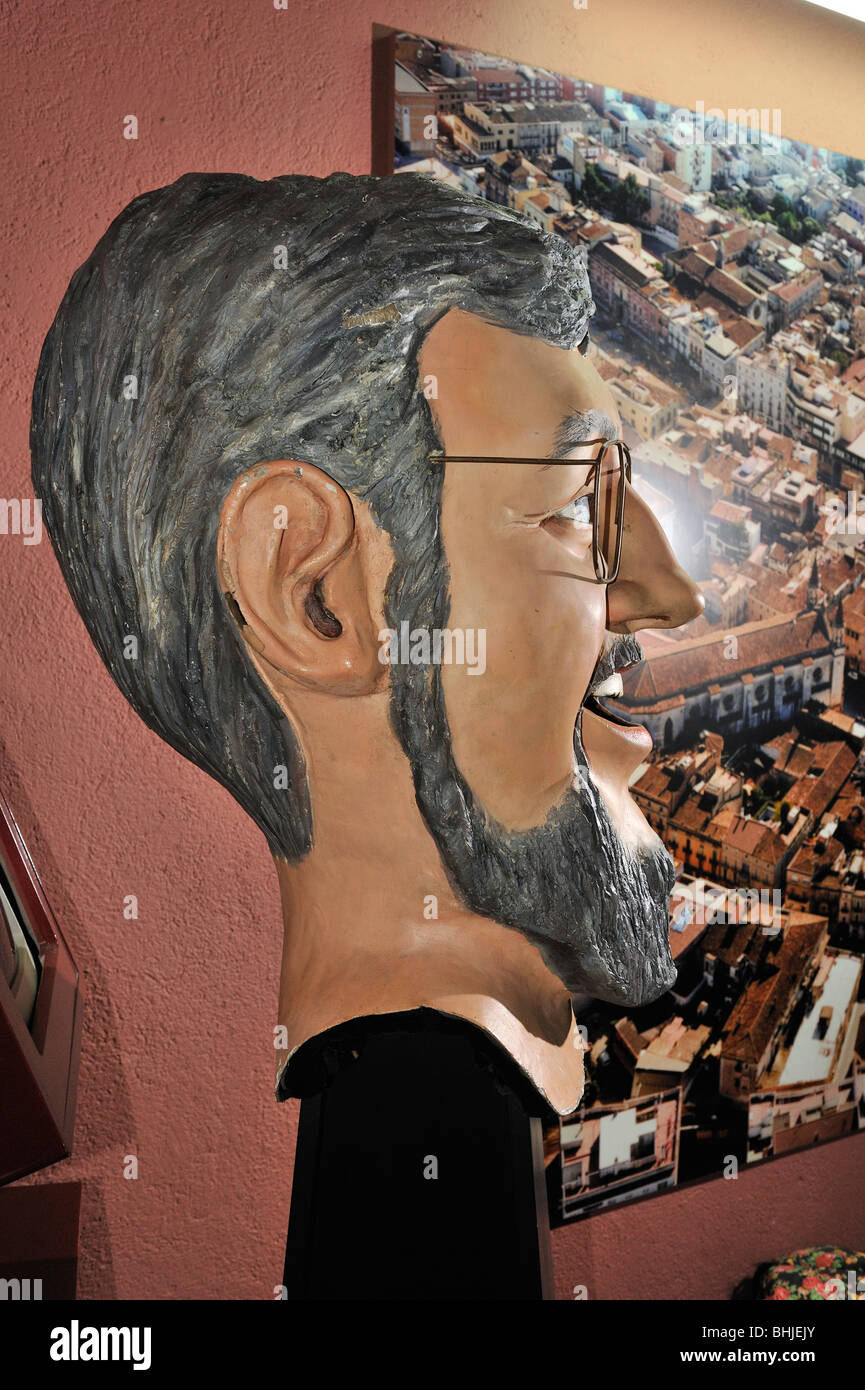 Großer Kopf, im Inneren des Hauses das Festival (Festa Major). Vilafranca del Penedes Stockfoto