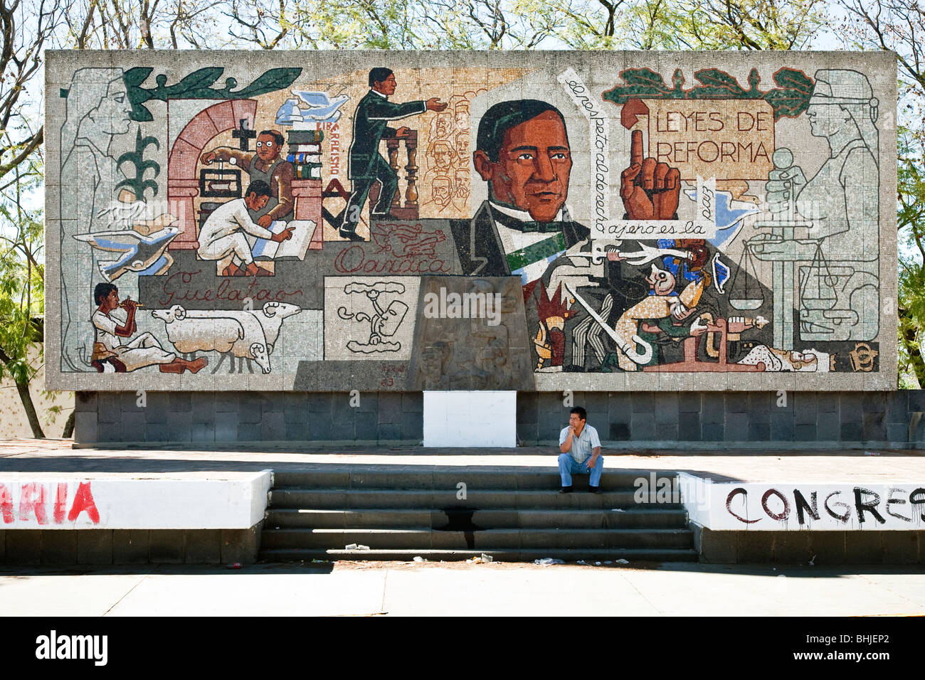 Mosaik Wandbild Denkmal feiert das Leben & Reformen des Mexikos geliebten indigenen Präsidenten Benito Juarez Oaxaca Mexico Stockfoto