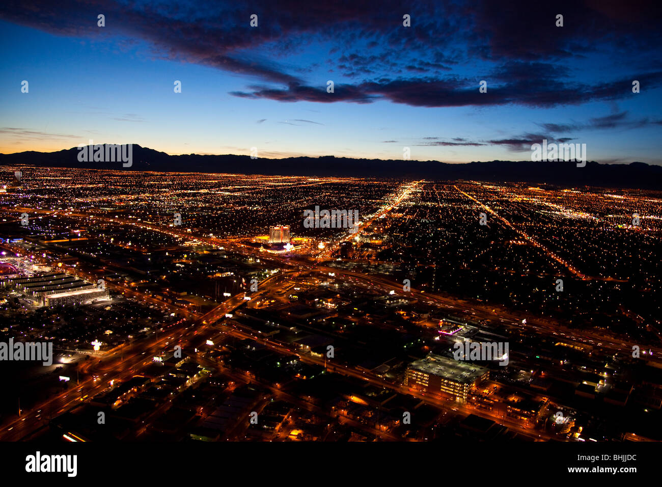 Blick auf Las Vegas in der Nacht genommen aus der Stratosphäre. Stockfoto