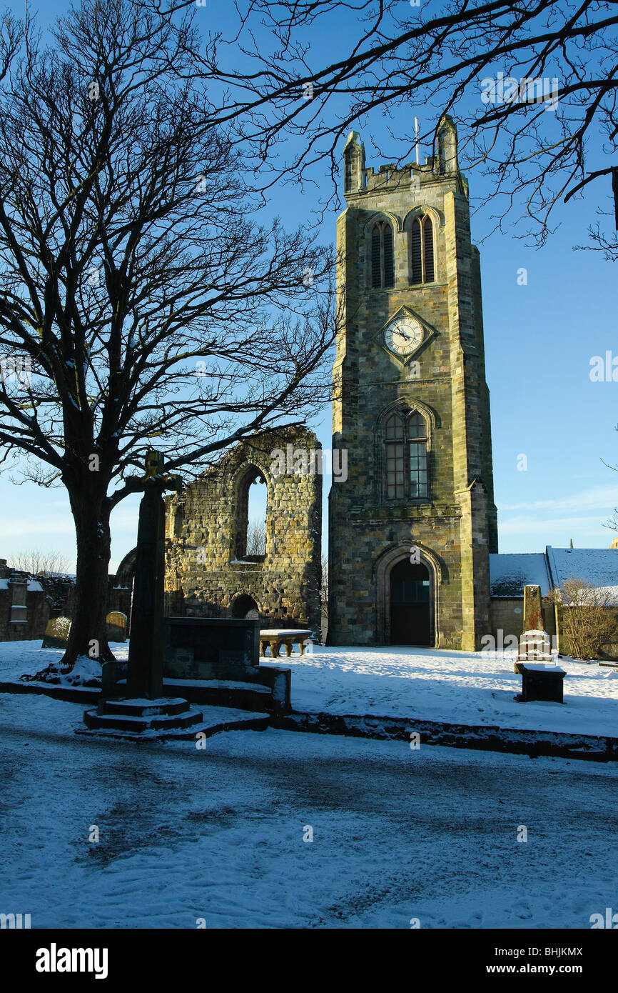 KILWINNING Abbey im Winter auf schottischen Ayrshire Coastal Path Kilwinning Ayrshire Stockfoto
