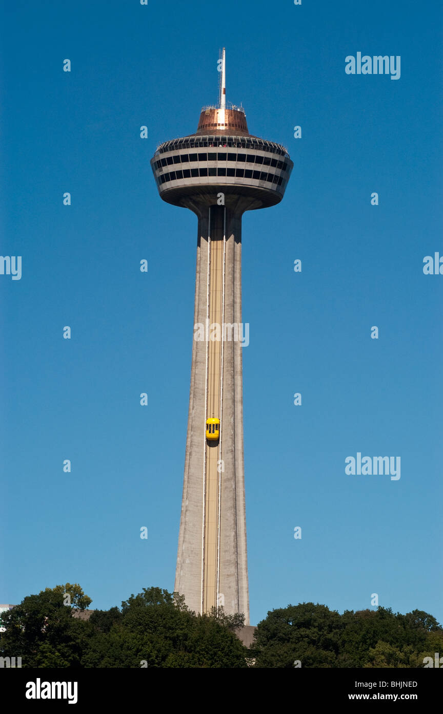 Aussichtsturm in Niagara Falls, Ontario, Kanada von US-Seite gesehen Stockfoto