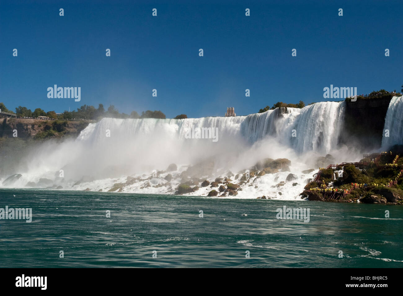 American Falls von Maid in den Nebel Schiff touristischen Boot, Niagara Falls, USA, Kanada Stockfoto