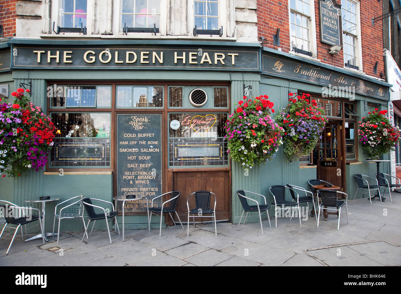 Das goldene Herz Public House in East London Stockfoto