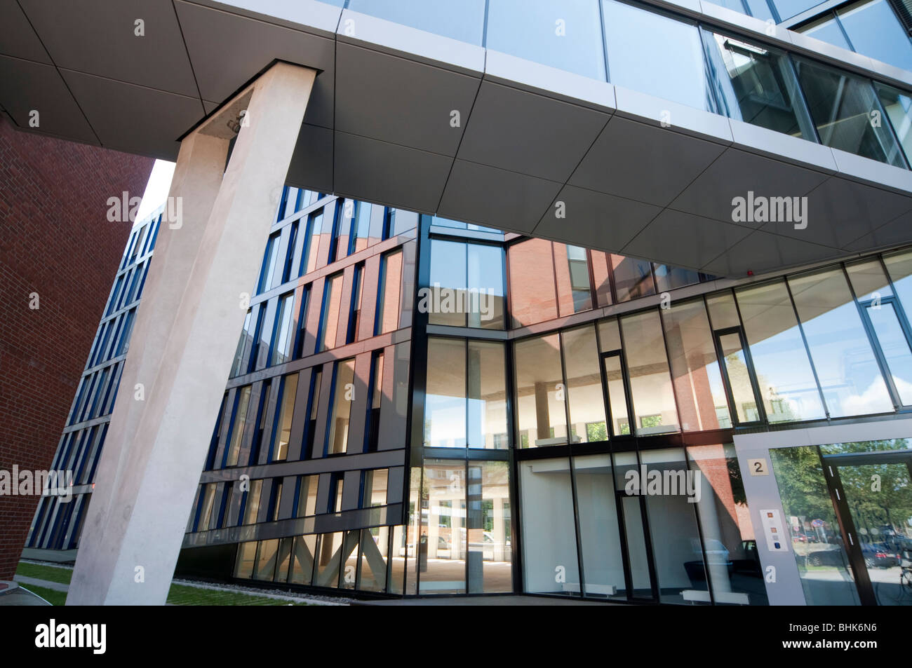 modernes Bürogebäude, Winterhude, Hamburg, Deutschland Stockfoto