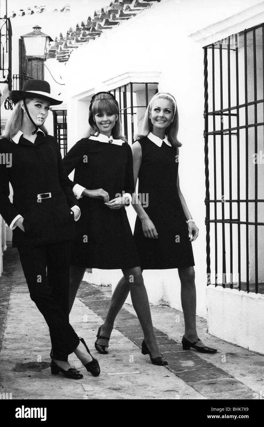 Mode, 1960er Jahre, Damenbekleidung, Modelle mit Kleidung des  Versandunternehmens Otto, Deutschland, ca. 1968 Stockfotografie - Alamy