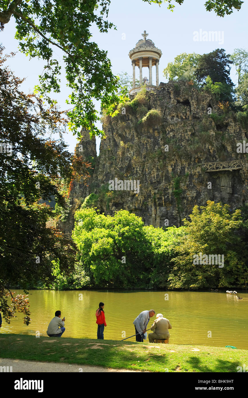 LES BUTTES CHAUMONT, PARIS Stockfoto