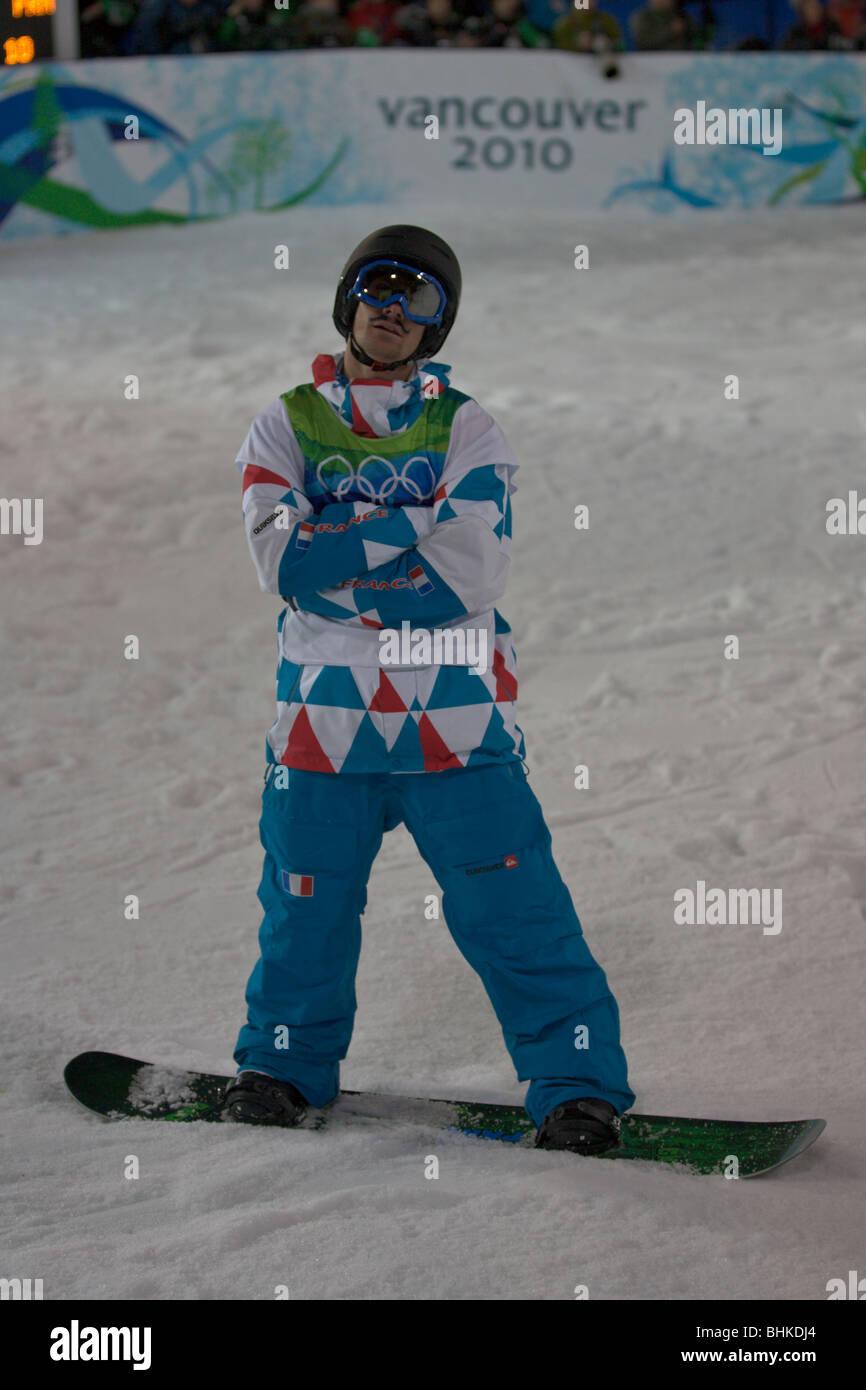 Mathieu Crepel (FRA) im Wettbewerb bei den Olympischen Winterspielen 2010 in die Männer Snowboard Halfpipe Stockfoto