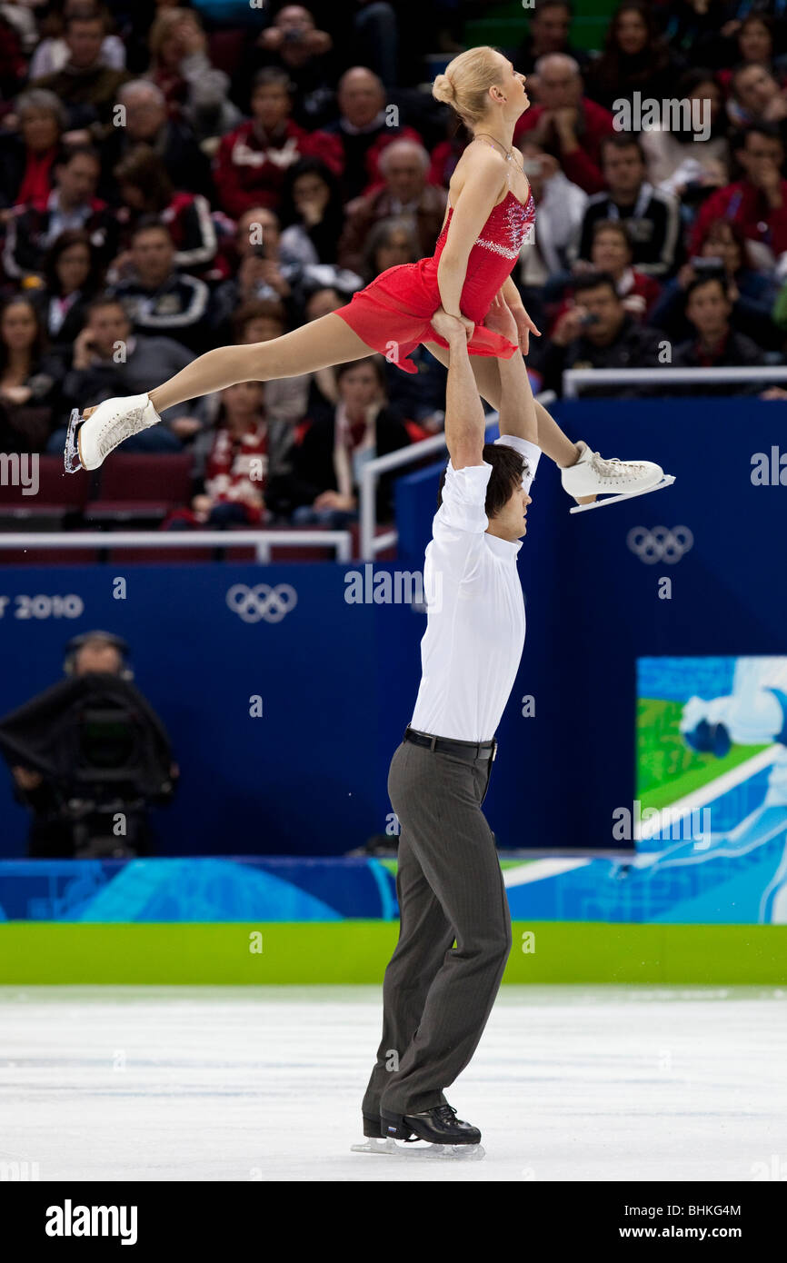 Maria Mukhortova und Maxim Trankow (RUS) im Wettbewerb mit den Paaren kostenlos die Olympischen Winterspiele 2010, Vancouver, Britisch-Kolumbien Stockfoto Maria Mukhortova und Maxim Trankow (RUS) im Wettbewerb mit den Paaren kostenlos die Olympischen Winterspiele 2010, Vancouver, Britisch-Kolumbien Stockfoto