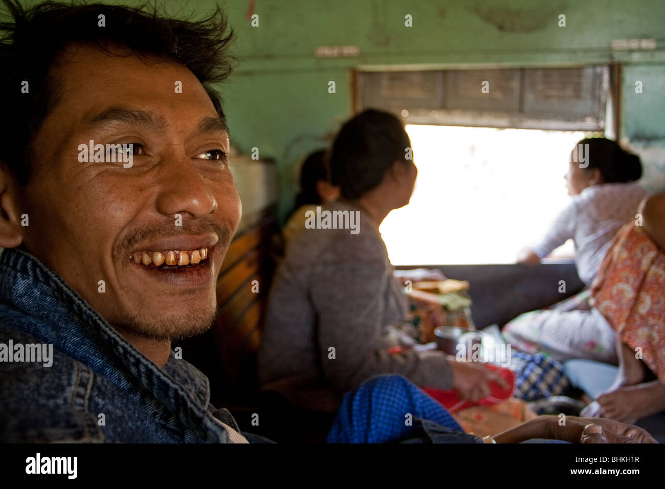 Birmanischen Kerl durch Shan State in Myanmar Reisen. Stockfoto