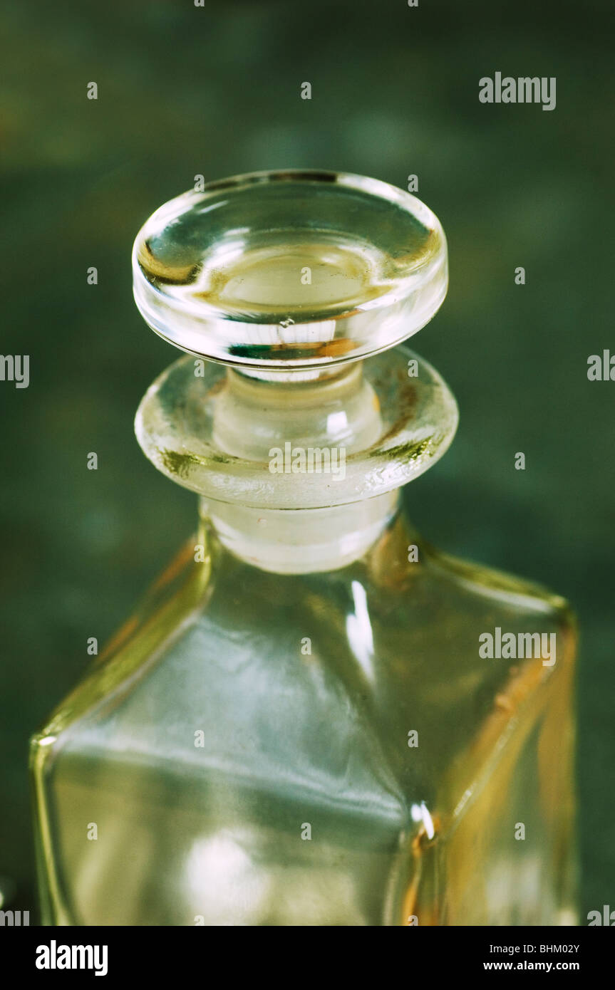 Nahaufnahme von einem klaren Parfüm Flasche Deckel Stockfoto