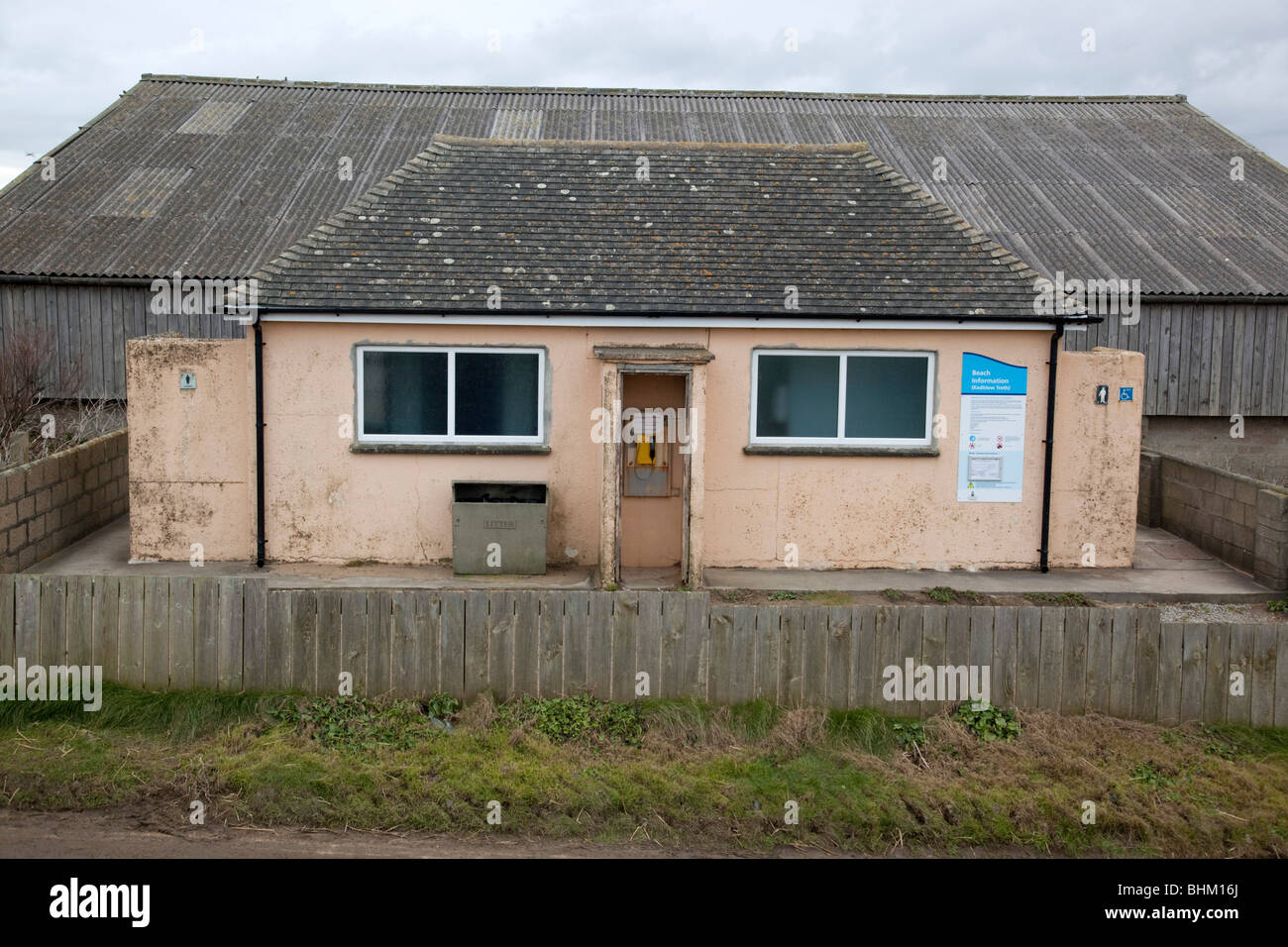 Gunwalloe öffentliche Toiletten; Cornwall Stockfoto