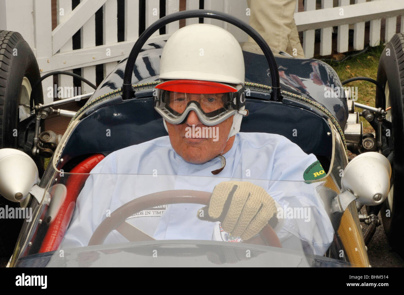 Sir Stirling Moss obe in Goodwood Revival 2009 seinen 80. Geburtstag feiert. Stockfoto