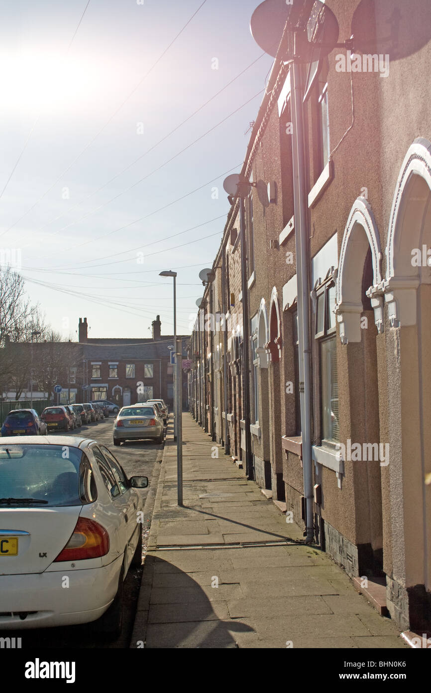 Eine Reihe von viktorianischen Reihenhäusern in Burslem, Stoke-on-Trent Stockfoto