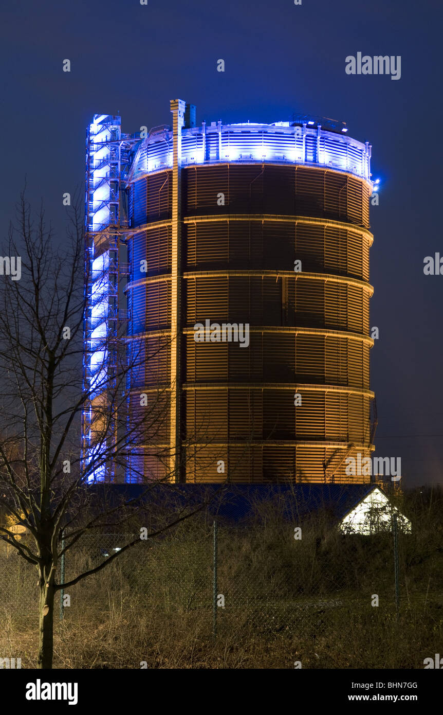 Oberhausen gasometer buildings -Fotos und -Bildmaterial in hoher ...