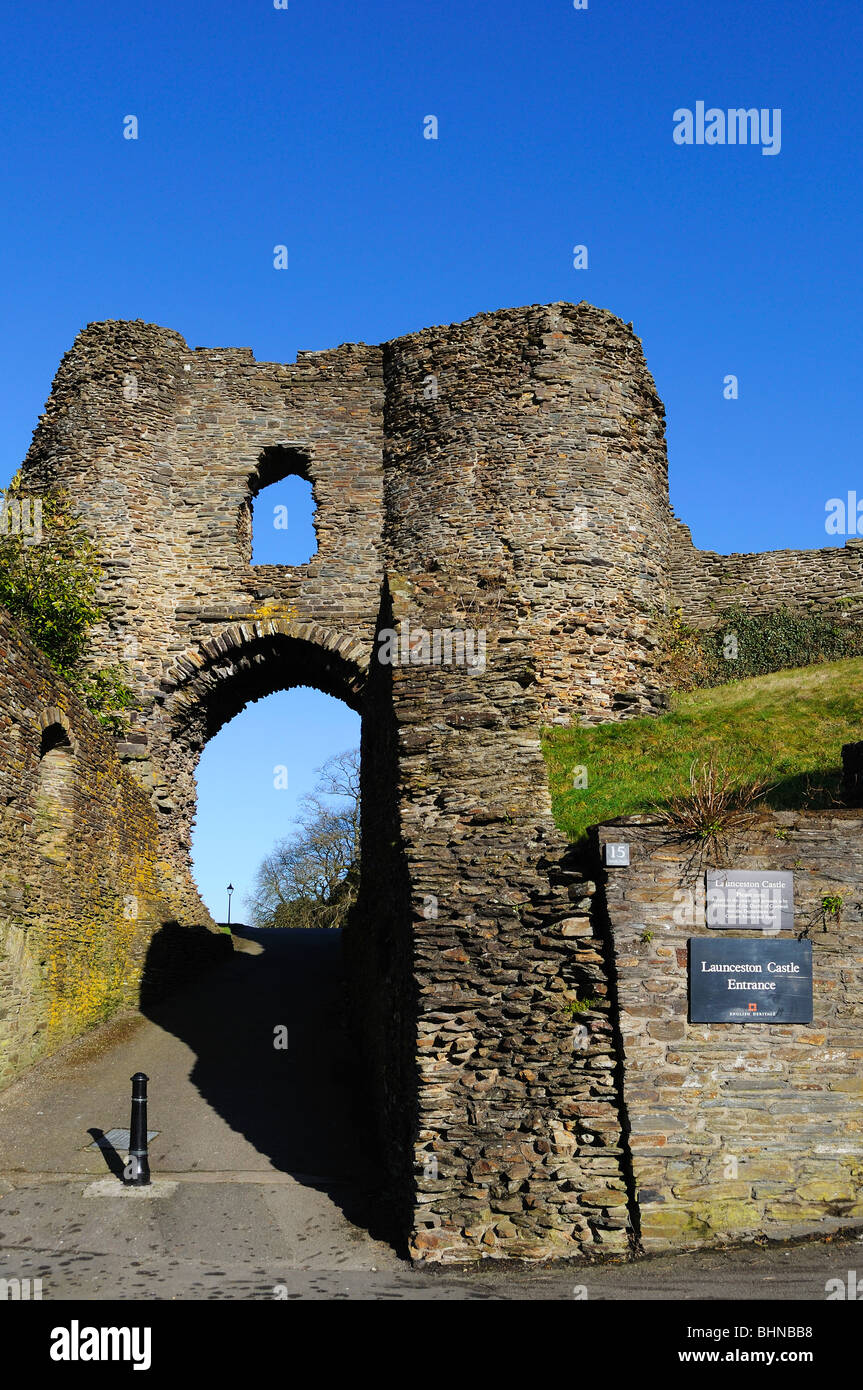der Eingang zum Launceston Castle, Cornwall, uk Stockfoto