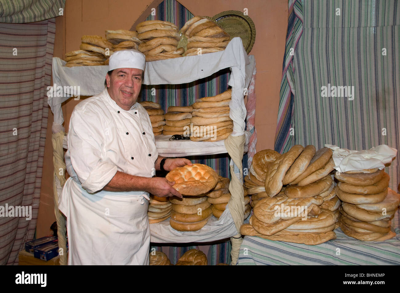 Bäckerei Mischung aus arabischen arabische Flohmarkt Basar Souk Lebensmittelmarkt Türkei Jordanien Syrien Ägypten Libanon Iran Irak Stockfoto