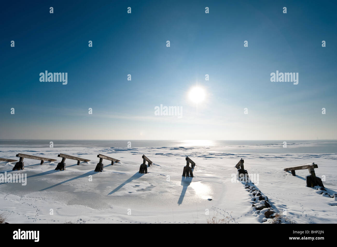 Eisbrecher im Winter (Marken kleinen Dorf in der Nähe von Amsterdam) Stockfoto