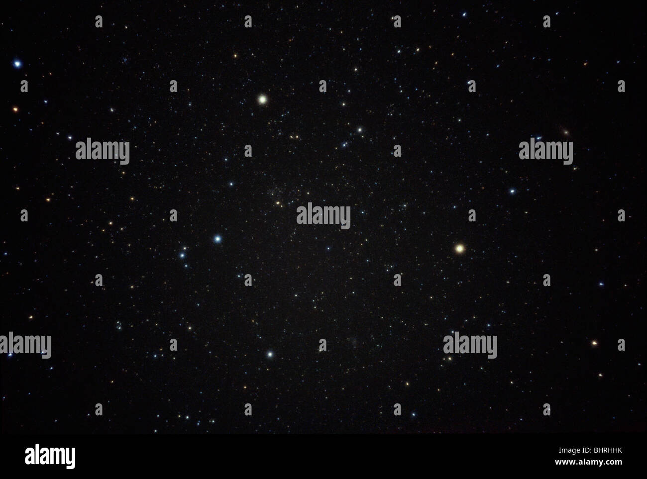 Die Sterne von Andromeda und M31, darunter auch Triangulum. Die Galaxie M33 ist auch schwach sichtbar. Stockfoto