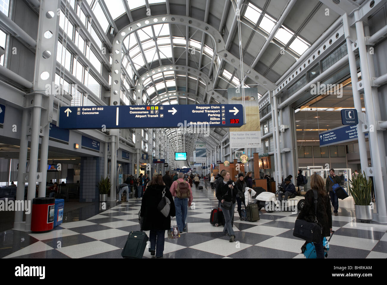 im terminal 1 O' Hare internationaler Flughafen Chicago Usa Stockfotografie - Alamy