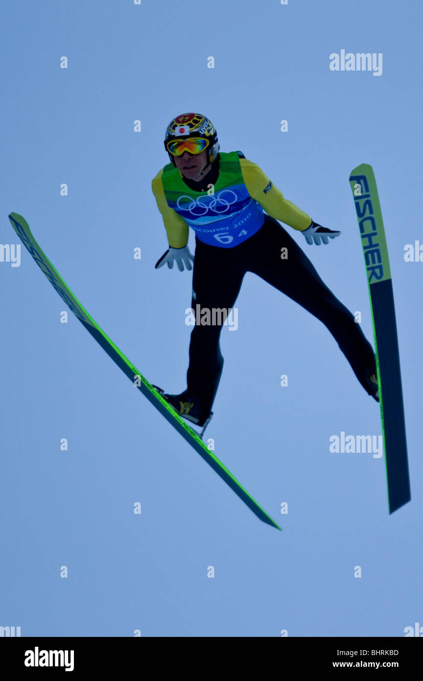Noriaki Kasai (JPN) im Wettbewerb jedenfalls Skisprung-Team bei den Olympischen Winterspiele 2010, Vancouver, Britisch-Kolumbien. Stockfoto