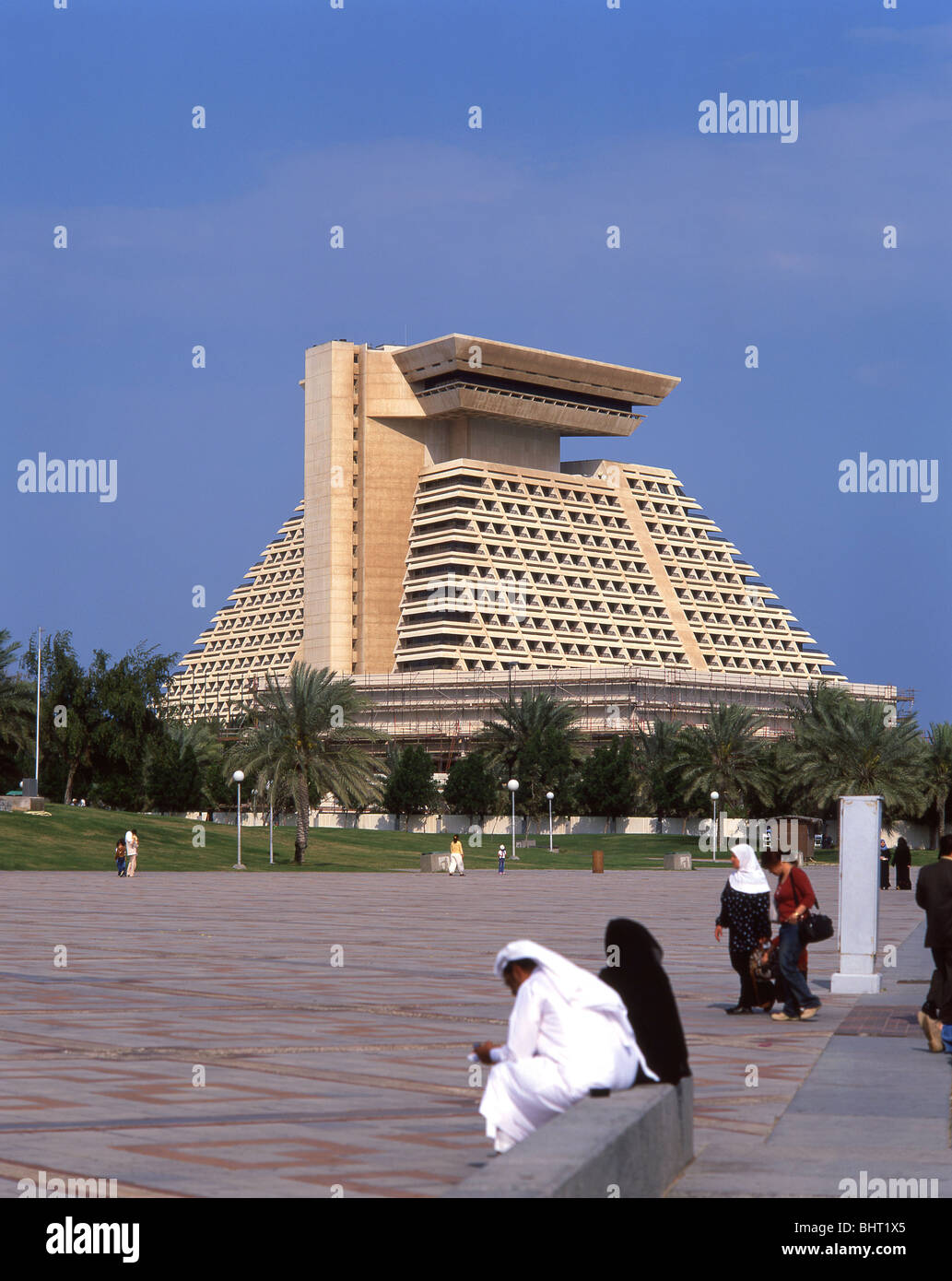 Blick auf die Corniche mit Sheraton Hotel, Doha, Katar Ad-Dawhah-Gemeinde Stockfoto