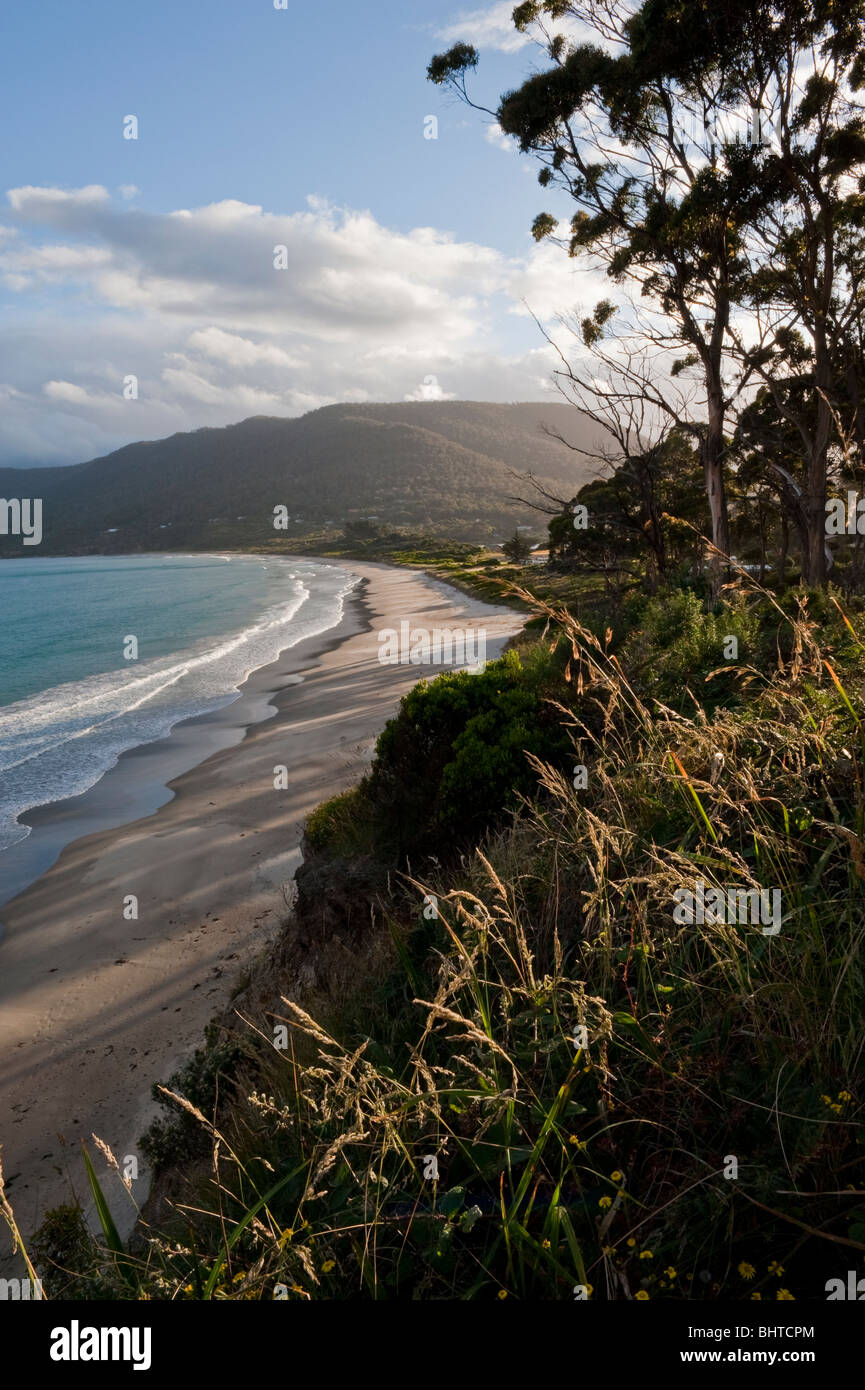 Eagle Hawk Hals Strand bei Sonnenuntergang, Tasman Halbinsel, Tasmanien, Australien Stockfoto