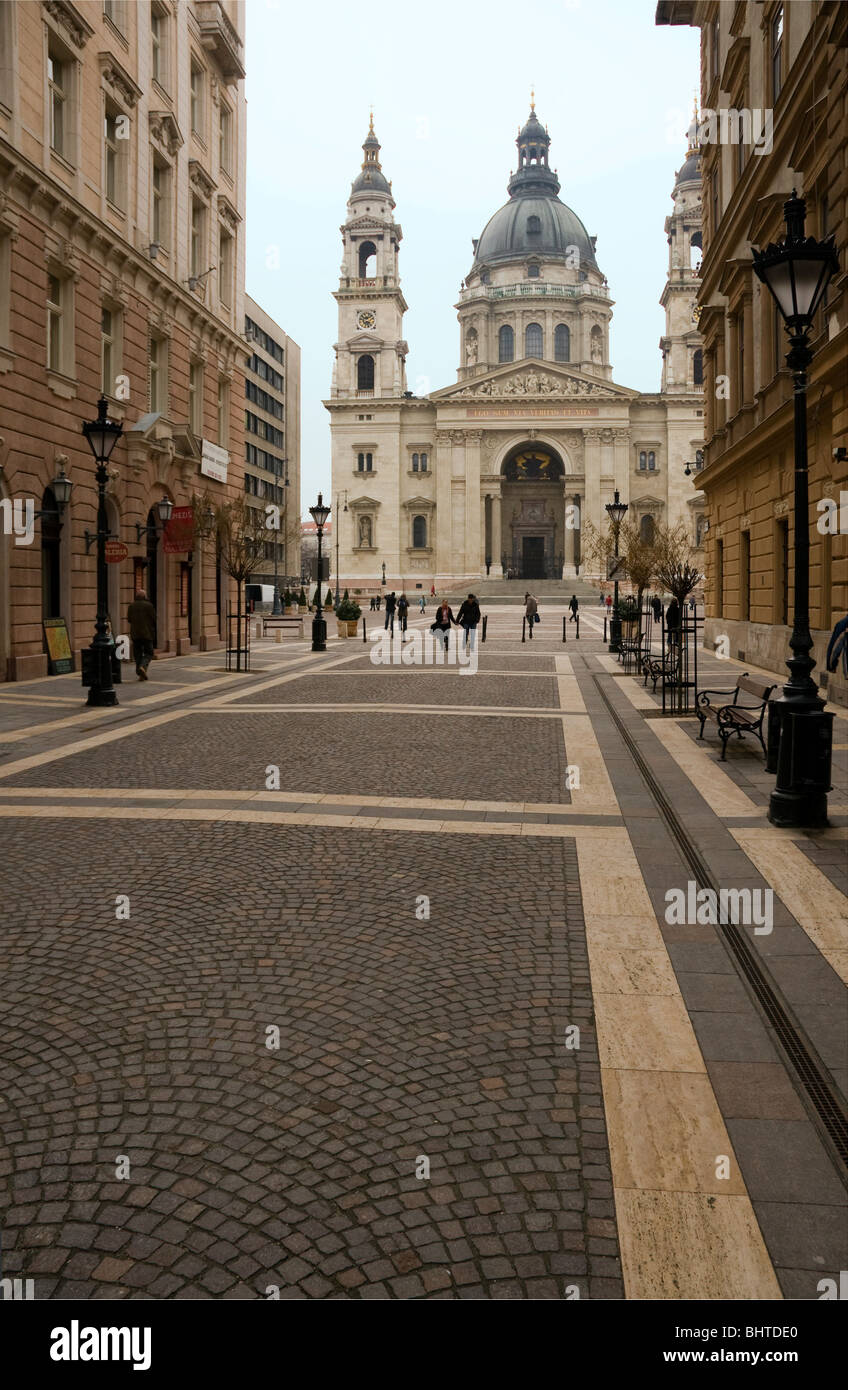 St.-Stephans Basilika, gesehen von der Straße, Budapest, Ungarn Stockfoto