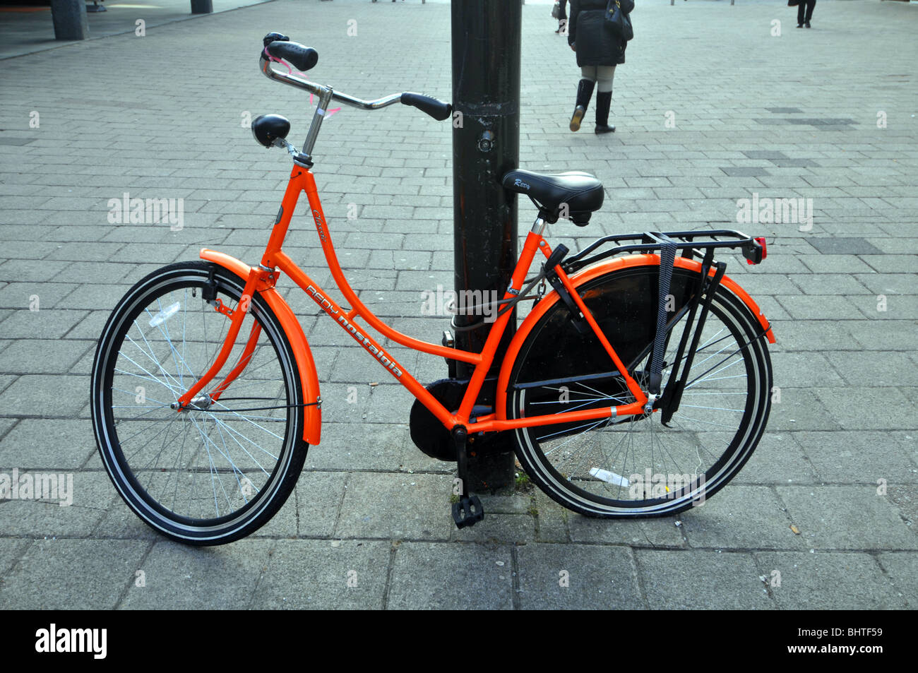 Fahrrad eingesperrt in Rotterdam, Holland, Niederlande Stockfoto