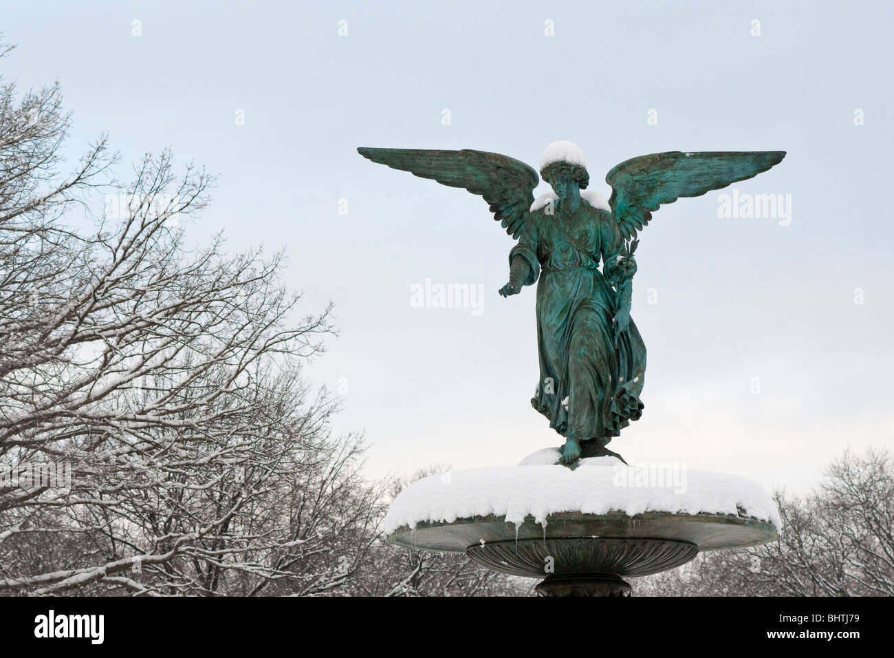 Engel der Wasser-Skulptur am Bethesda Brunnen im Central Park Stockfoto