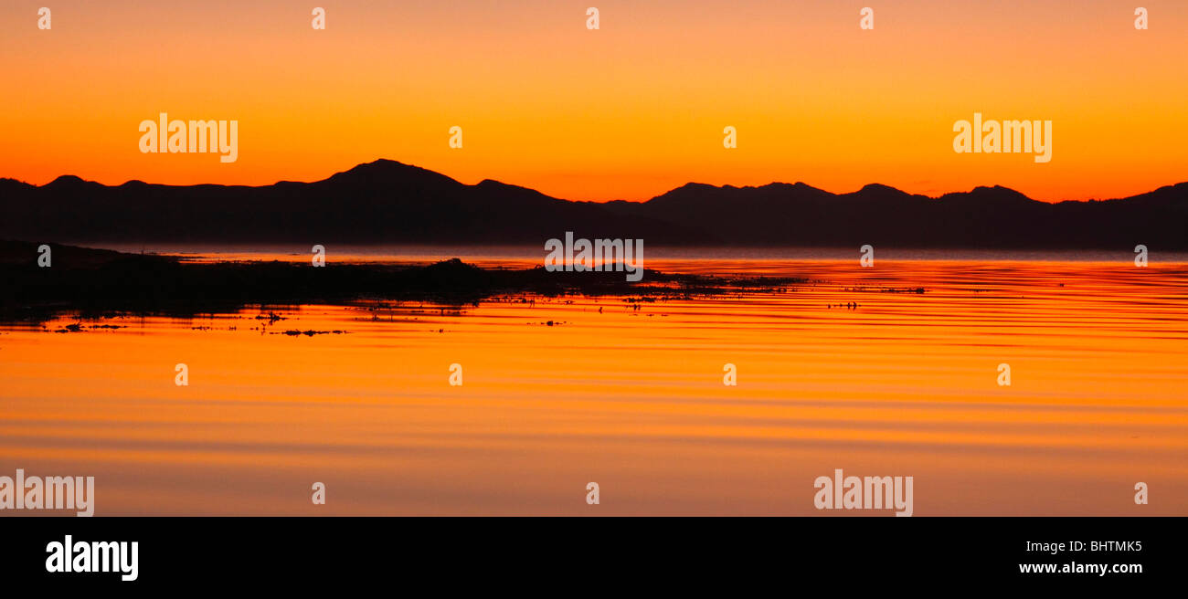 Glühen Sie Abenddämmerung über Loch Fyne, Kintyre Peninnsular, Argyll und Bute, West-Schottland, England, UK Stockfoto