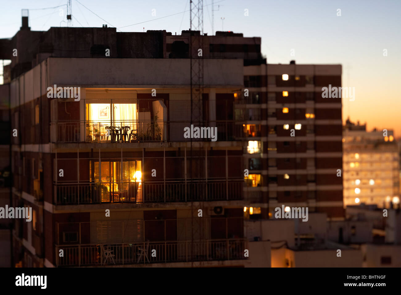Wohnung-Dächer in den Abend Buenos Aires Argentinien mit Tilt Shift Objektiv selektiven Fokus genommen Stockfoto