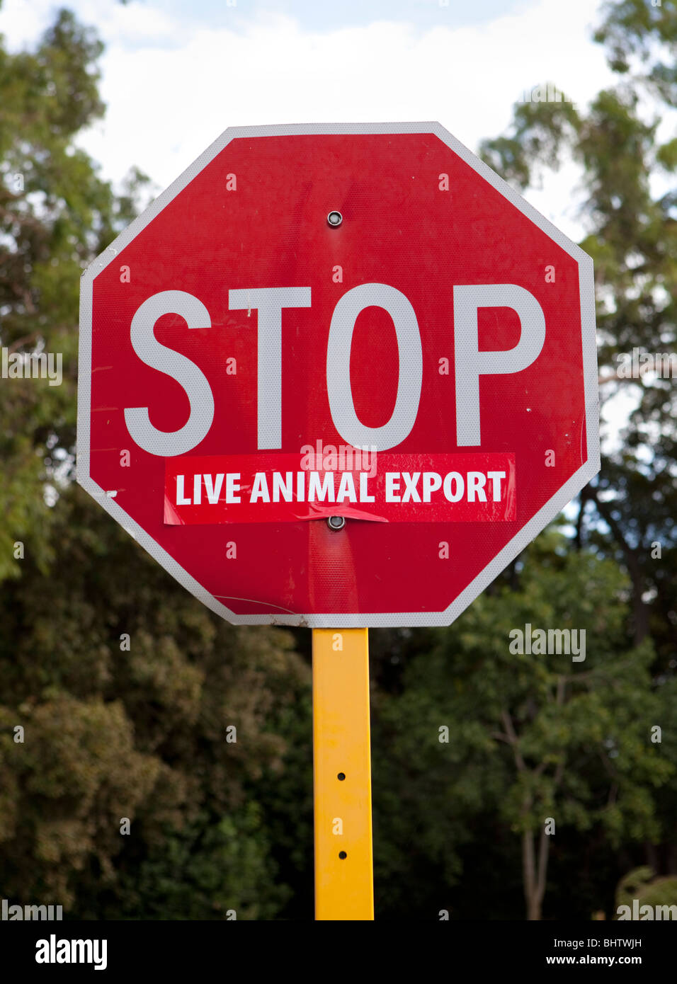 Beenden Sie Live Animal exportieren Aufkleber auf ein Stop-Schild. Stockfoto