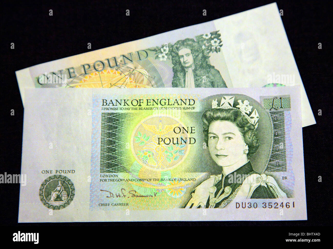 Bank von England ein Pfund-Note auf einem schwarzen Hintergrund Stockfoto